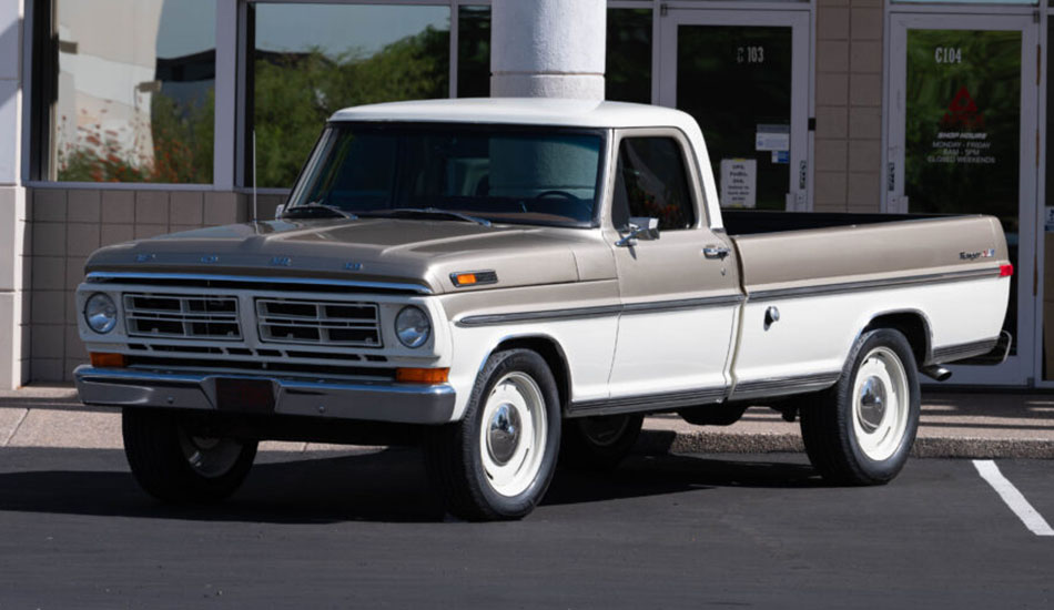 Custom Gold Ford 1972 F150